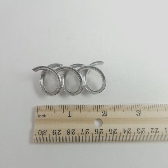 Vintage Spiral Silver Tone Brooch, Retro Minimalist Design Lapel Pin, Unisex - Picture 3 of 4